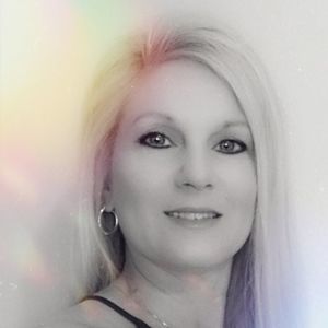 Meet your Posher, Connie